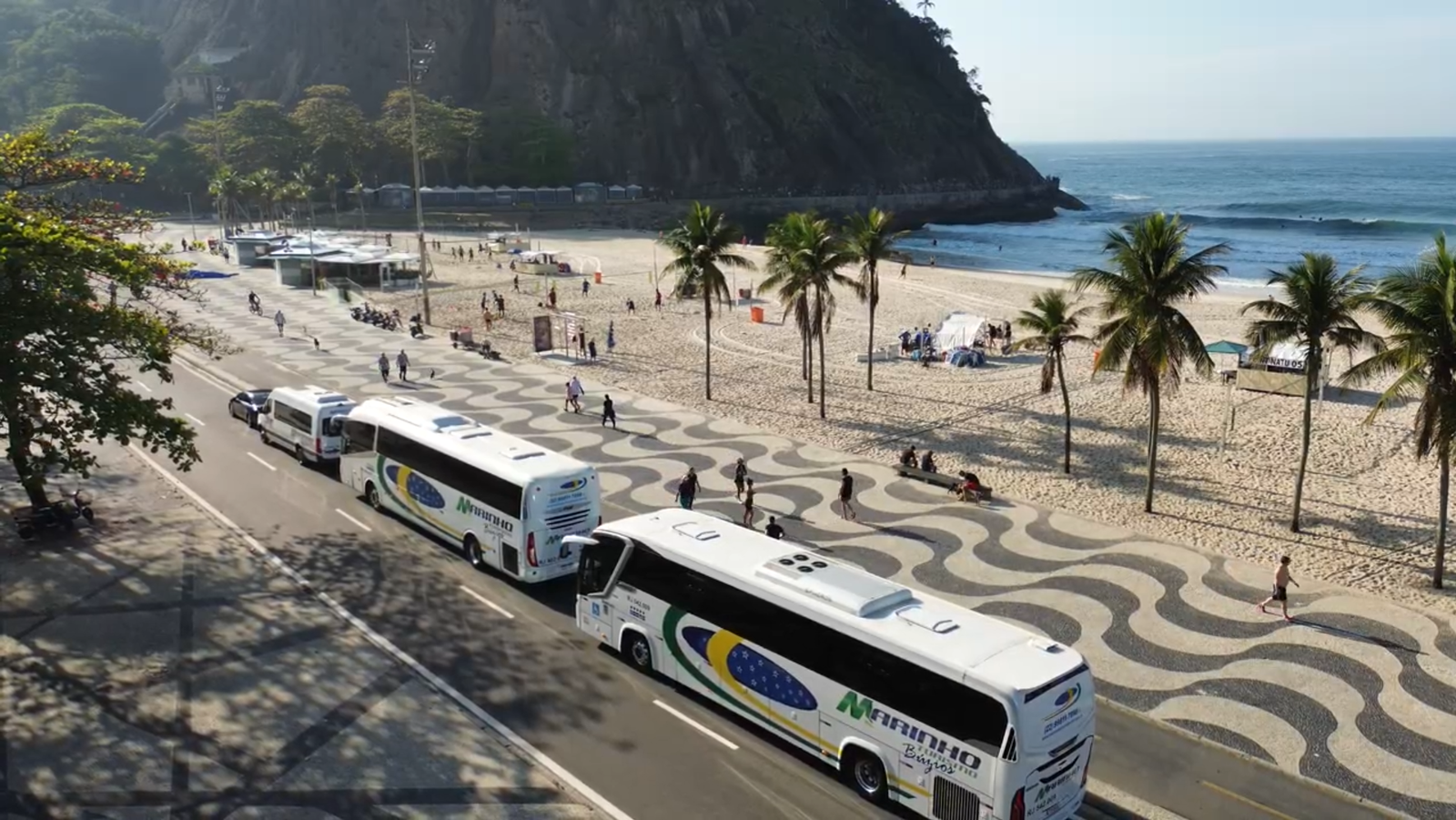 Transfer privado em Búzios com motorista e passageiros